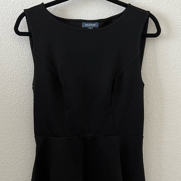 MODCLOTH fit and flare party dress with bow sequin back 🖤 - Picture 3 of 5